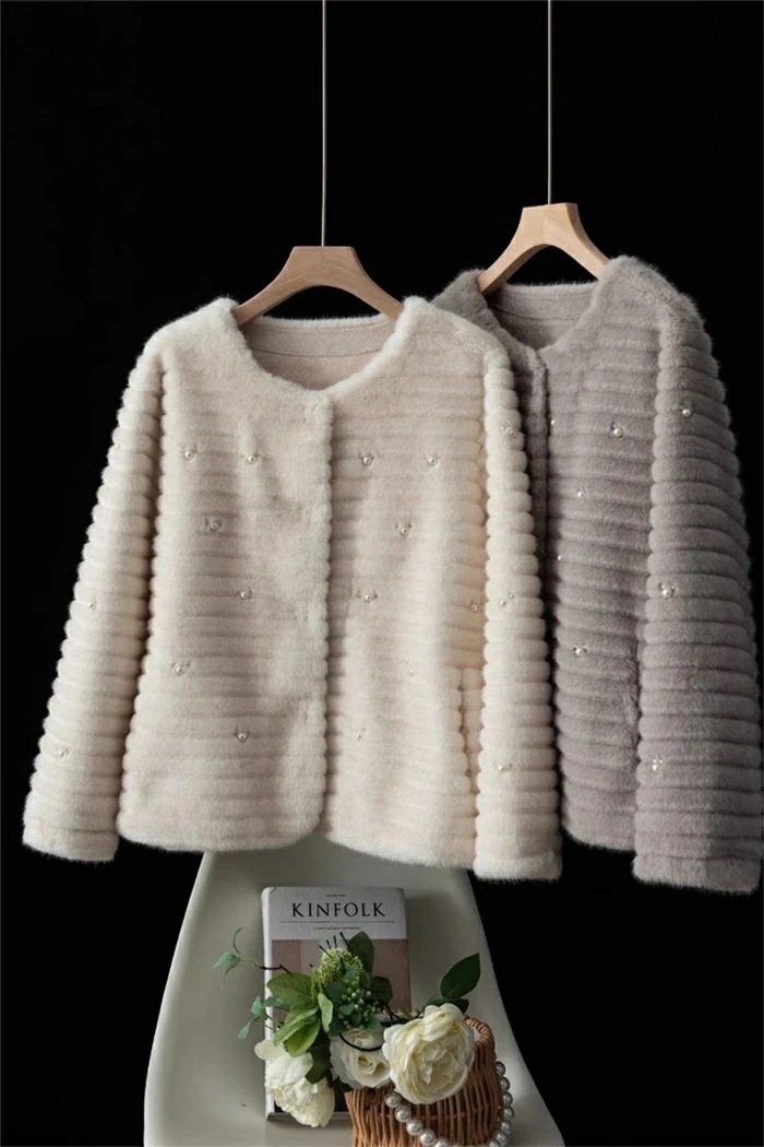 Hot!!!ファーコート レディース ショート ファージャケット レディース アウター もこもこ ボアコート 秋冬 冬 ファー 毛皮コート 厚手 防寒 暖かい 大きいサイズ ゆったり 体型カバー おし Hot!!!ファーコート レディース ショート ファージャケット レディース アウター もこもこ ボアコート 秋冬 冬 ファー 毛皮コート 厚手 防寒 暖かい 大きいサイズ ゆったり 体型カバー おし