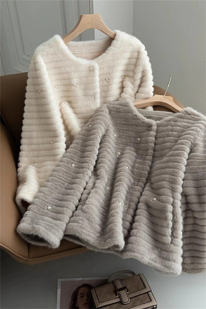 Hot!!!ファーコート レディース ショート ファージャケット レディース アウター もこもこ ボアコート 秋冬 冬 ファー 毛皮コート 厚手 防寒 暖かい 大きいサイズ ゆったり 体型カバー おし Hot!!!ファーコート レディース ショート ファージャケット レディース アウター もこもこ ボアコート 秋冬 冬 ファー 毛皮コート 厚手 防寒 暖かい 大きいサイズ ゆったり 体型カバー おし