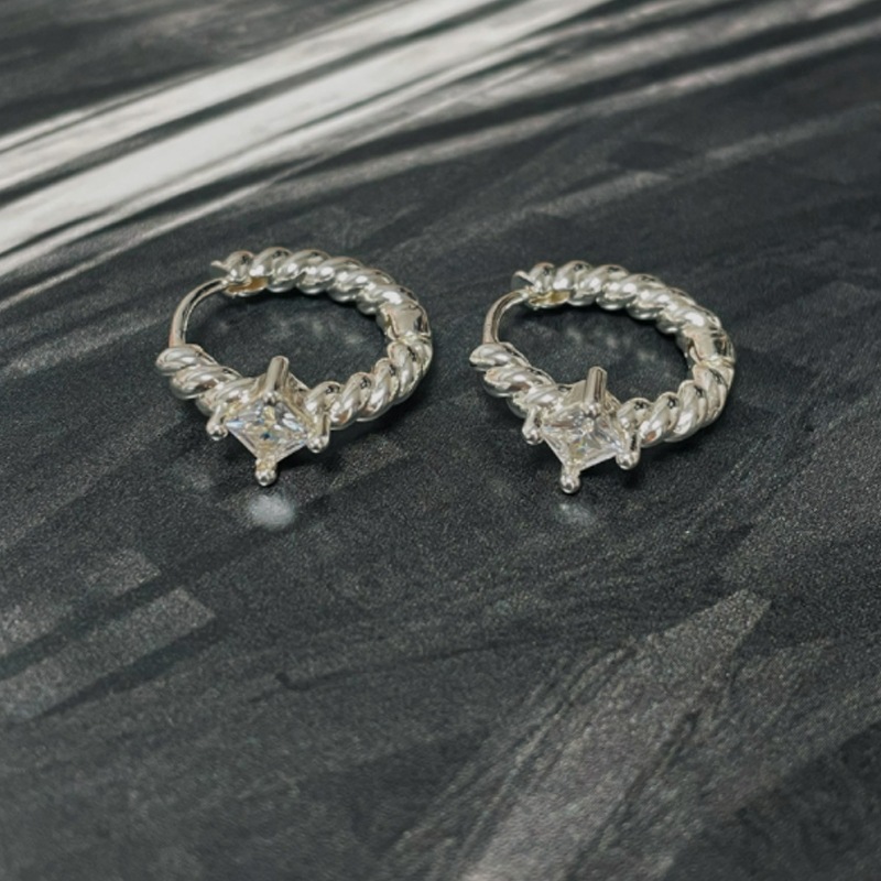 btsジミン着用 V着用Momento Earring モーメントイヤリング btsジミン着用 V着用Momento Earring モーメントイヤリング