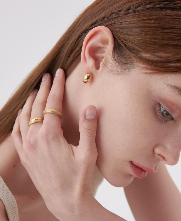 【HYERES LOR】Champagne Fullmoon Wide Earrings ピアス HYÈRES LOR (イエールロール ) - シャンパンフルムーンブラス(Y