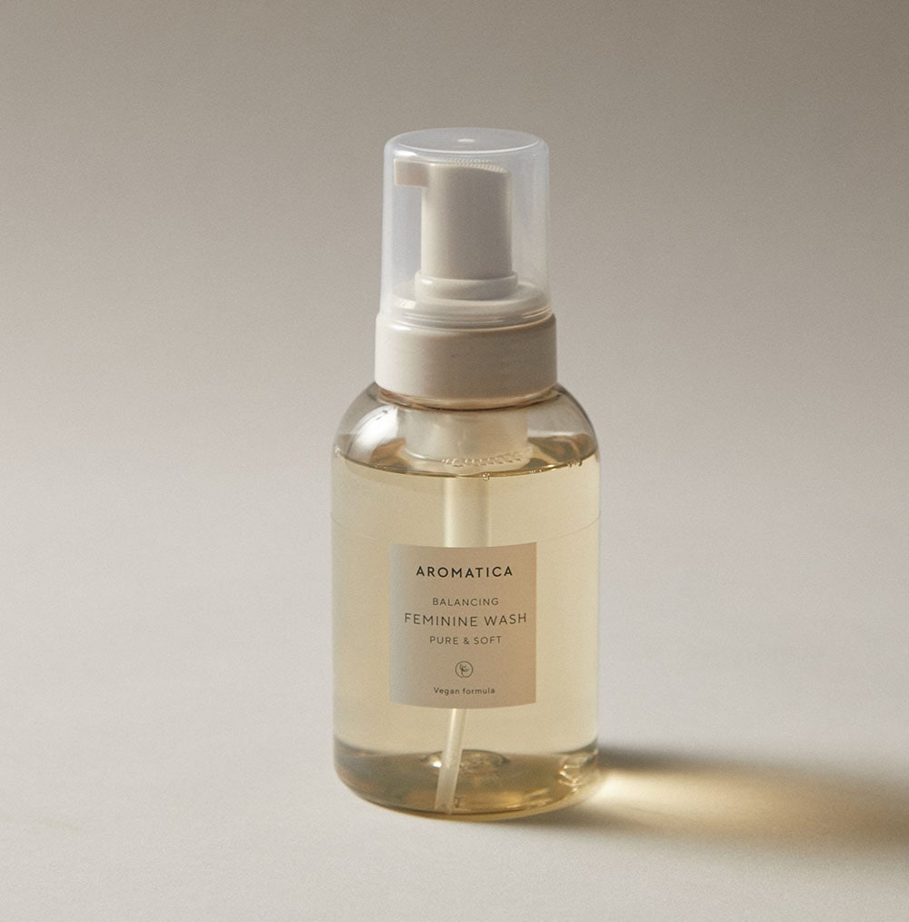 ピュア アンド ソフト 女性ウォッシュ 300ml *2 / 女性ウォッシュ / 低刺激 Y クレンザー ピュア アンド ソフト 女性ウォッシュ 300ml *2 / 女性ウォッシュ / 低刺激 Y クレンザー