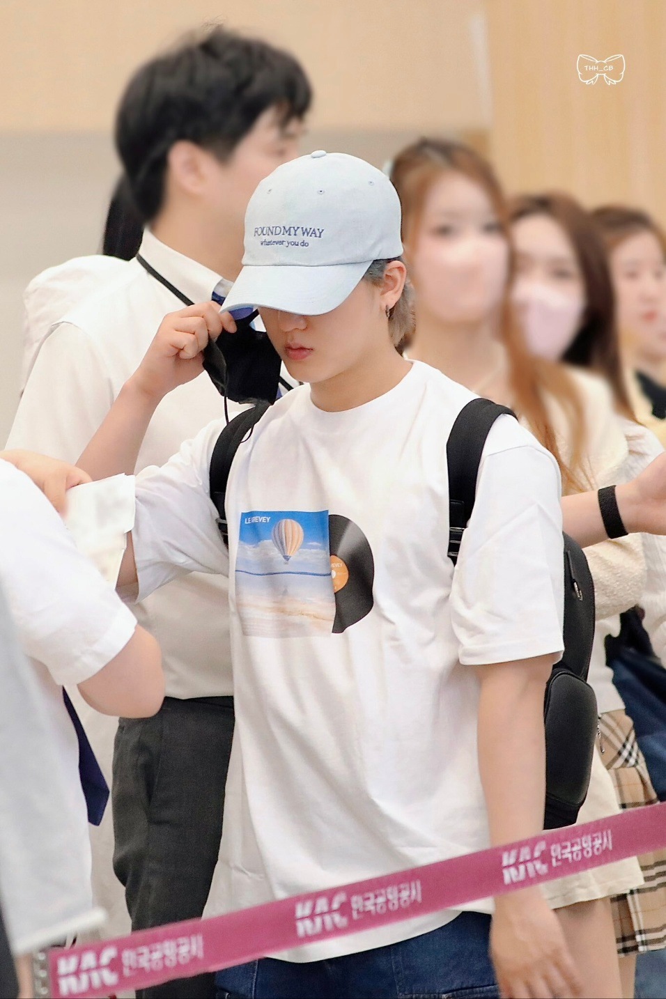[STRAYKIDSチャンビン着用] Signature Lettering Logo Ball Cap FOUND MY WAY]Stray Kids チャンビン 着用 Signature Lettering