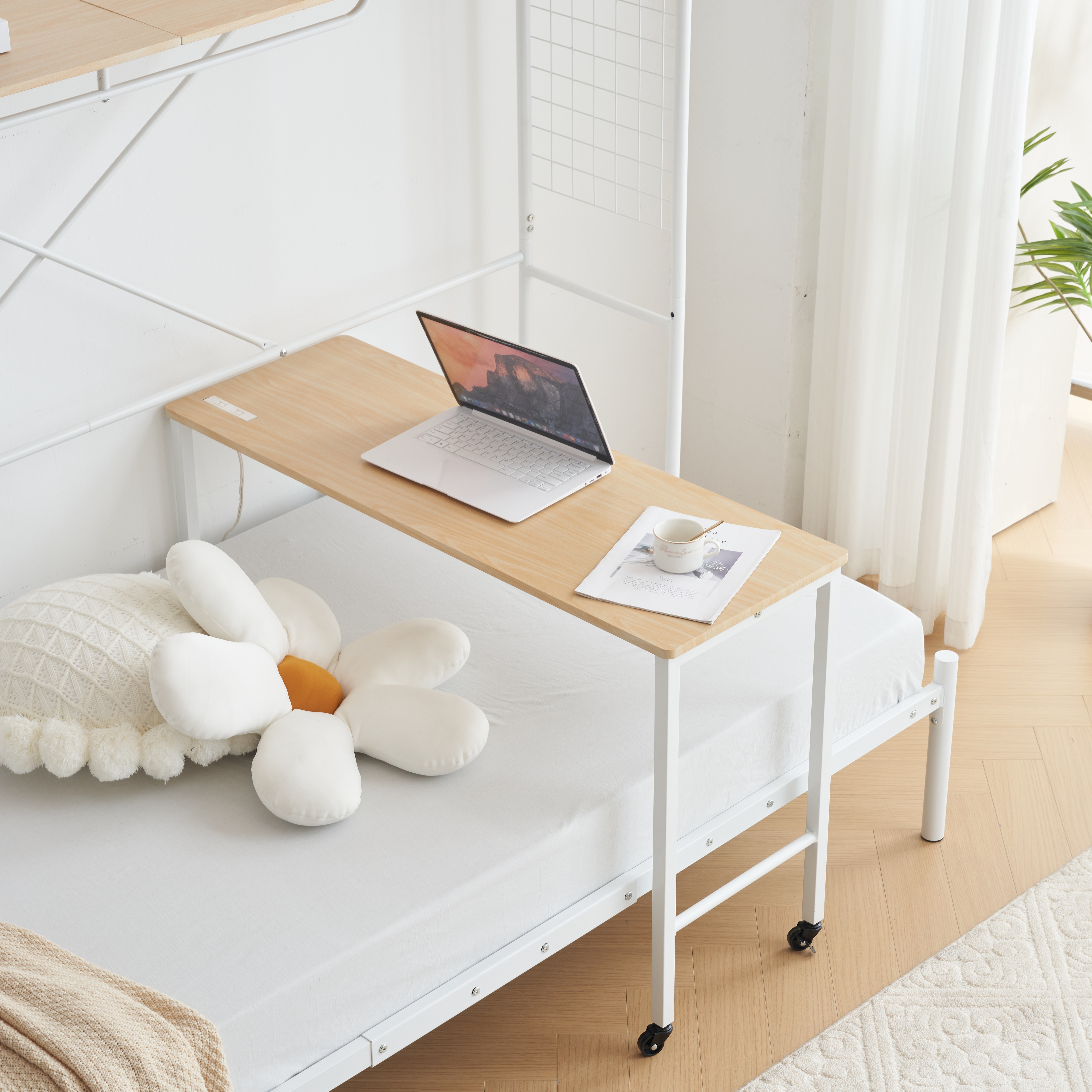 シングルベッドパイプベッドベッドフレーム 一人暮らし収納 1人用