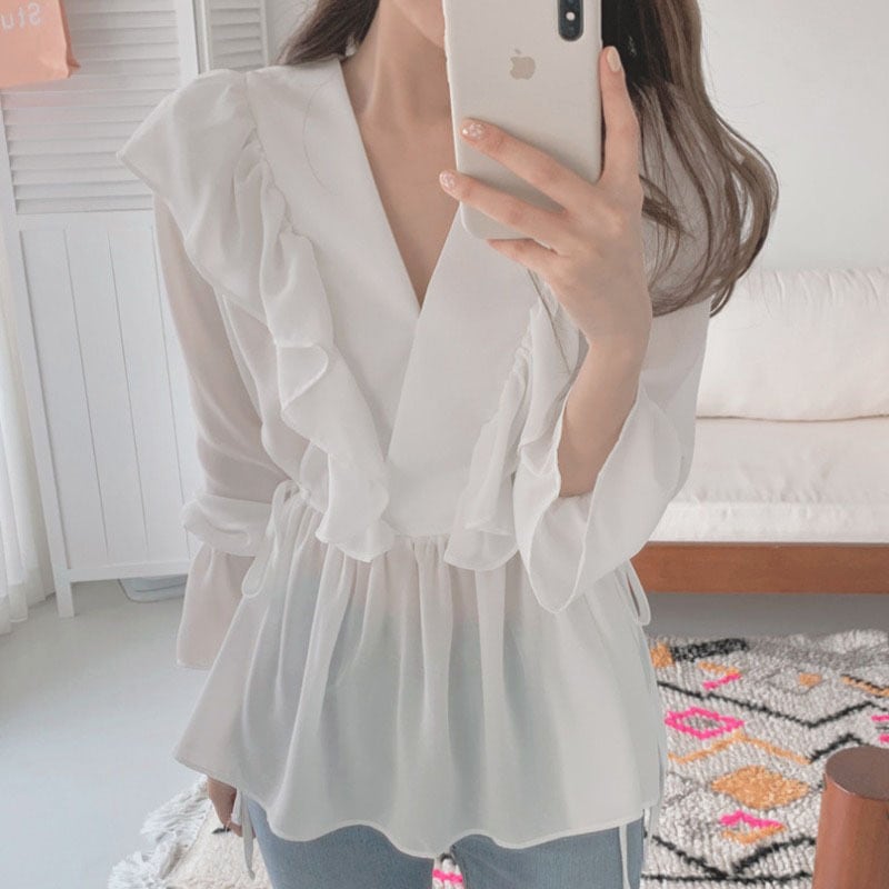 ネックフリルブラウス トップス ブラウス 袖あり l Vネック 切り替えデザイン フリル リボン 切り替えデザイン かわいい 大人可愛い きれいめ シンプル カジュアル 大人 おしゃれ お洒落 ネックフリルブラウス トップス ブラウス 袖あり l Vネック 切り替えデザイン フリル リボン 切り替えデザイン かわいい 大人可愛い きれいめ シンプル カジュアル 大人 おしゃれ お洒落