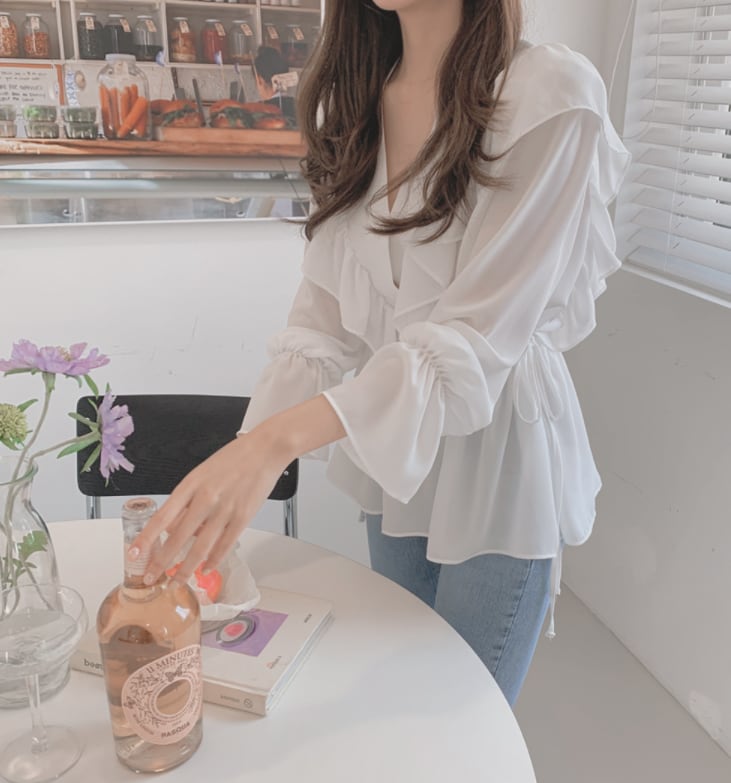 ネックフリルブラウス トップス ブラウス 袖あり l Vネック 切り替えデザイン フリル リボン 切り替えデザイン かわいい 大人可愛い きれいめ シンプル カジュアル 大人 おしゃれ お洒落 ネックフリルブラウス トップス ブラウス 袖あり l Vネック 切り替えデザイン フリル リボン 切り替えデザイン かわいい 大人可愛い きれいめ シンプル カジュアル 大人 おしゃれ お洒落