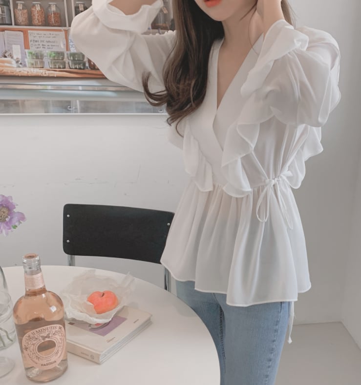 ネックフリルブラウス トップス ブラウス 袖あり l Vネック 切り替えデザイン フリル リボン 切り替えデザイン かわいい 大人可愛い きれいめ シンプル カジュアル 大人 おしゃれ お洒落 ネックフリルブラウス トップス ブラウス 袖あり l Vネック 切り替えデザイン フリル リボン 切り替えデザイン かわいい 大人可愛い きれいめ シンプル カジュアル 大人 おしゃれ お洒落