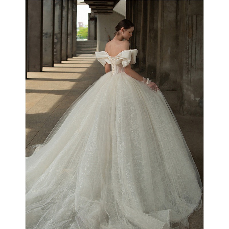 イタリアサテンのドレス演奏会 二次会 結婚式 パーティードレス 花嫁 ウェディングドレス カラードレお呼ばれドレスパーティードレス プリンセス花嫁 リボン本 斉地のウエディングドレス