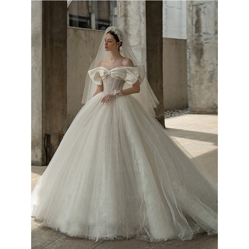 イタリアサテンのドレス演奏会 二次会 結婚式 パーティードレス 花嫁 ウェディングドレス カラードレお呼ばれドレスパーティードレス プリンセス花嫁 リボン本 斉地のウエディングドレス