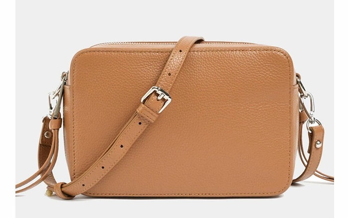 本革 ショルダーバッグ ワイドストラップ レディース カメラバッグ 男女兼用 ミニ ショルダー バッグ 斜めがけ 軽量 旅行 クロスボディー 通勤 レザーバッグ ブラック シンプル 小さめ 旅行 30 本革 ショルダーバッグ ワイドストラップ レディース カメラバッグ 男女兼用 ミニ ショルダー バッグ 斜めがけ 軽量 旅行 クロスボディー 通勤 レザーバッグ ブラック シンプル 小さめ 旅行 30