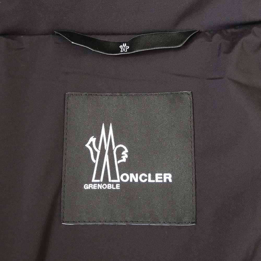 ダウンジャケット レディース GUYANE 1A51240 53861 999 ギアナ ダウンコート アウター スキーウェア ブラック ダウンジャケット レディース GUYANE 1A51240 53861 999 ギアナ ダウンコート アウター スキーウェア ブラック