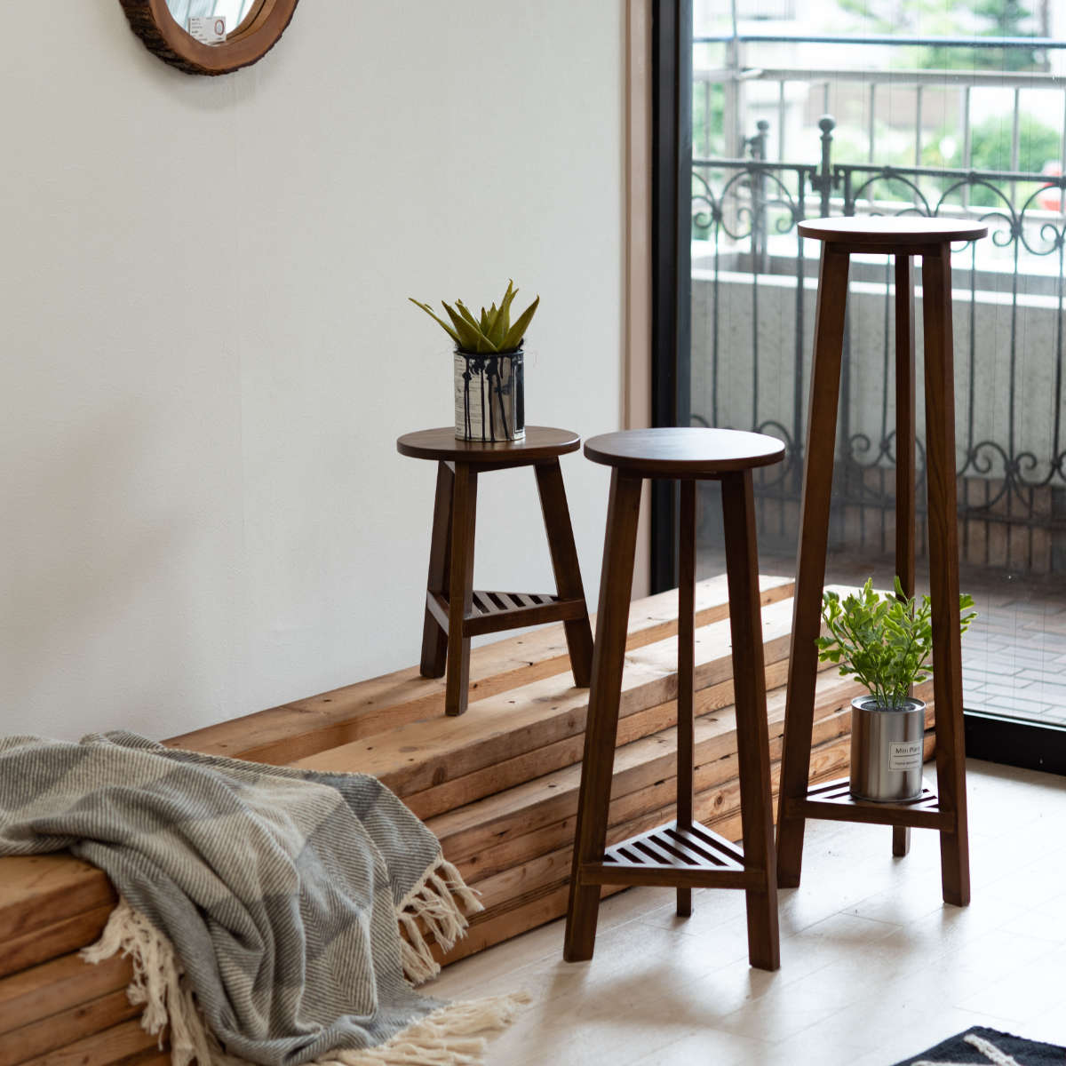 プランタースタンド プランターベース Sサイズ 木製 プランターラック プランター台 ラック フラワーラック 脚付き 丸 室内 フラワースタンド 花台 鉢置き 飾り台 スタンド 天然木 棚付き プランタースタンド プランターベース Sサイズ 木製 プランターラック プランター台 ラック フラワーラック 脚付き 丸 室内 フラワースタンド 花台 鉢置き 飾り台 スタンド 天然木 棚付き