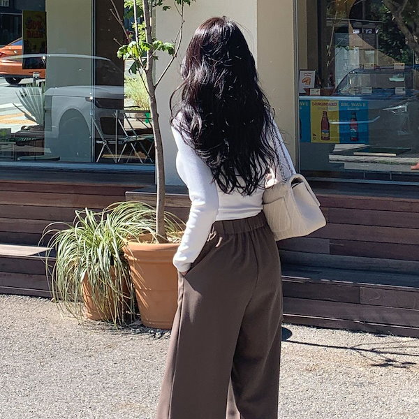 ショート丈 トップス Tシャツ カットソー 長袖 ラウンドネック スリム タイト 細身 大人可愛い きれいめ シンプル カジュアル 大人 かっこいい ショート丈 トップス Tシャツ カットソー 長袖 ラウンドネック