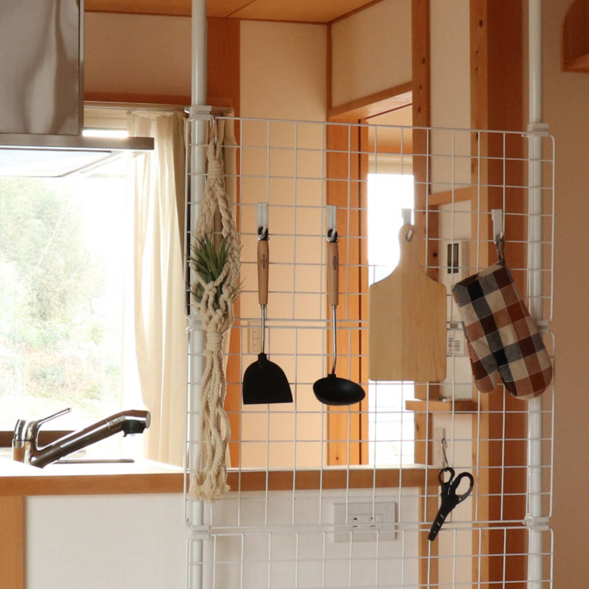 突っ張り パーテーション 突ぱりネット間仕切り 幅70cm 突っ張りラック ワイヤーネット 突っ張り パーテーション 突ぱりネット間仕切り 幅70cm 突っ張りラック ワイヤーネット