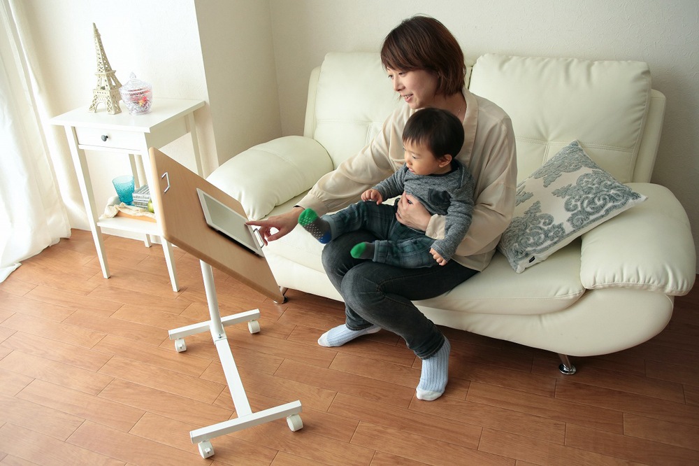 オスマック SCY2168M4CN 角度調整機能付きマルチテーブル(ナチュラル) SCY2168M4CNオスマツク オスマック SCY2168M4CN 角度調整機能付きマルチテーブル(ナチュラル) SCY2168M4CNオスマツク