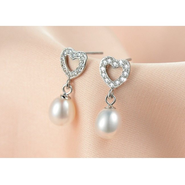 ピアス レディース パール オープンハート 揺れる 30代40代50代 CZ ウェディング 二次会
