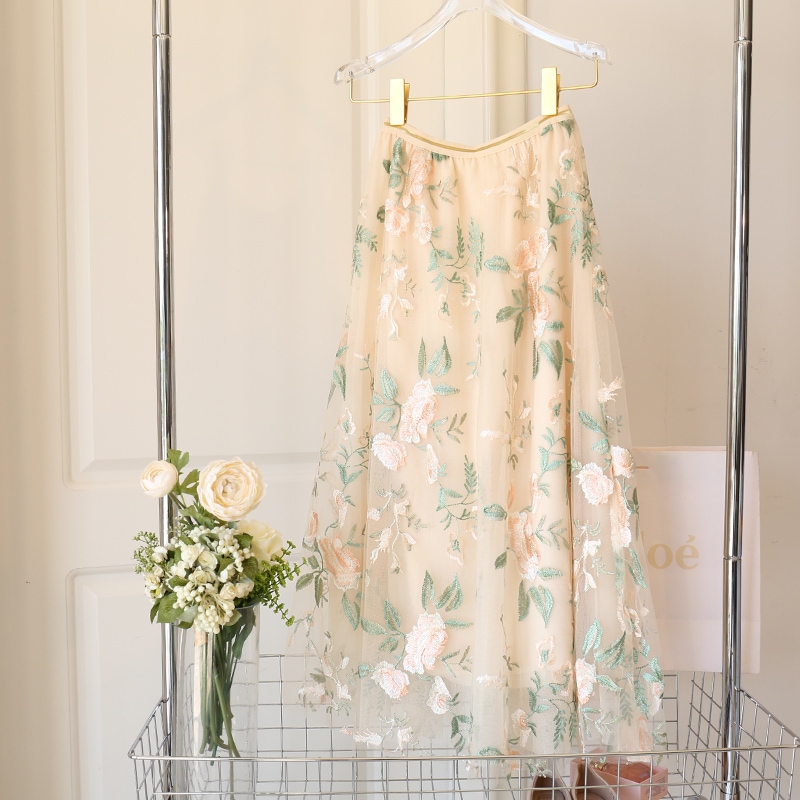 スカート レディース チュールスカート 韓国 フレアスカート 花柄スカート ロングスカート 2色 ミモレ丈 レース チュール 刺繍 花柄 透け感 切り替え Aライン ウエストゴム かわいい 大人可愛い