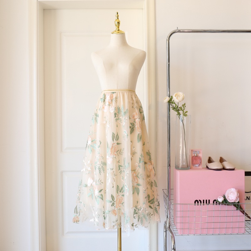 スカート レディース チュールスカート 韓国 フレアスカート 花柄スカート ロングスカート 2色 ミモレ丈 レース チュール 刺繍 花柄 透け感 切り替え Aライン ウエストゴム かわいい 大人可愛い