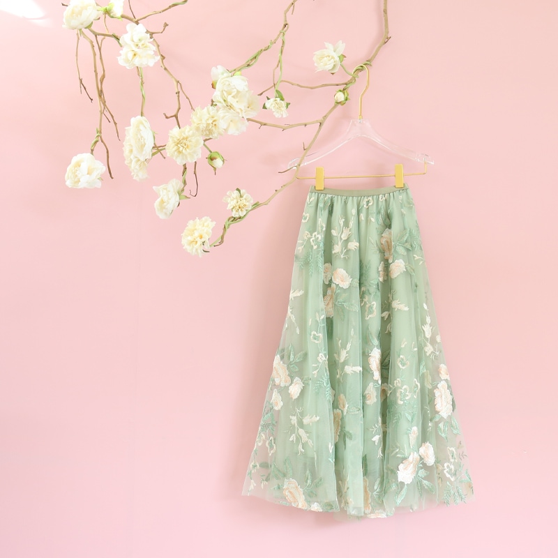 スカート レディース チュールスカート 韓国 フレアスカート 花柄スカート ロングスカート 2色 ミモレ丈 レース チュール 刺繍 花柄 透け感 切り替え Aライン ウエストゴム かわいい 大人可愛い