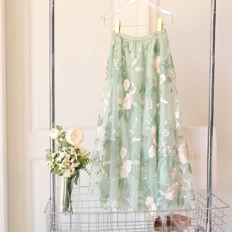 スカート レディース チュールスカート 韓国 フレアスカート 花柄スカート ロングスカート 2色 ミモレ丈 レース チュール 刺繍 花柄 透け感 切り替え Aライン ウエストゴム かわいい 大人可愛い