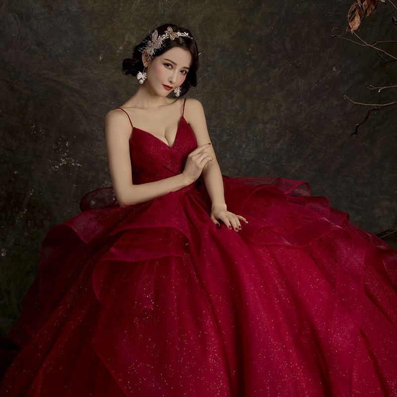 レッドウェディングドレス花嫁レッドストラップブプリンセスシンプルフロアレングススリムチュチュスカート春