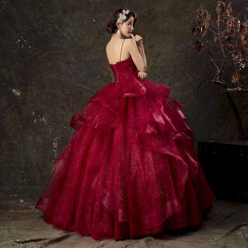 レッドウェディングドレス花嫁レッドストラップブプリンセスシンプルフロアレングススリムチュチュスカート春