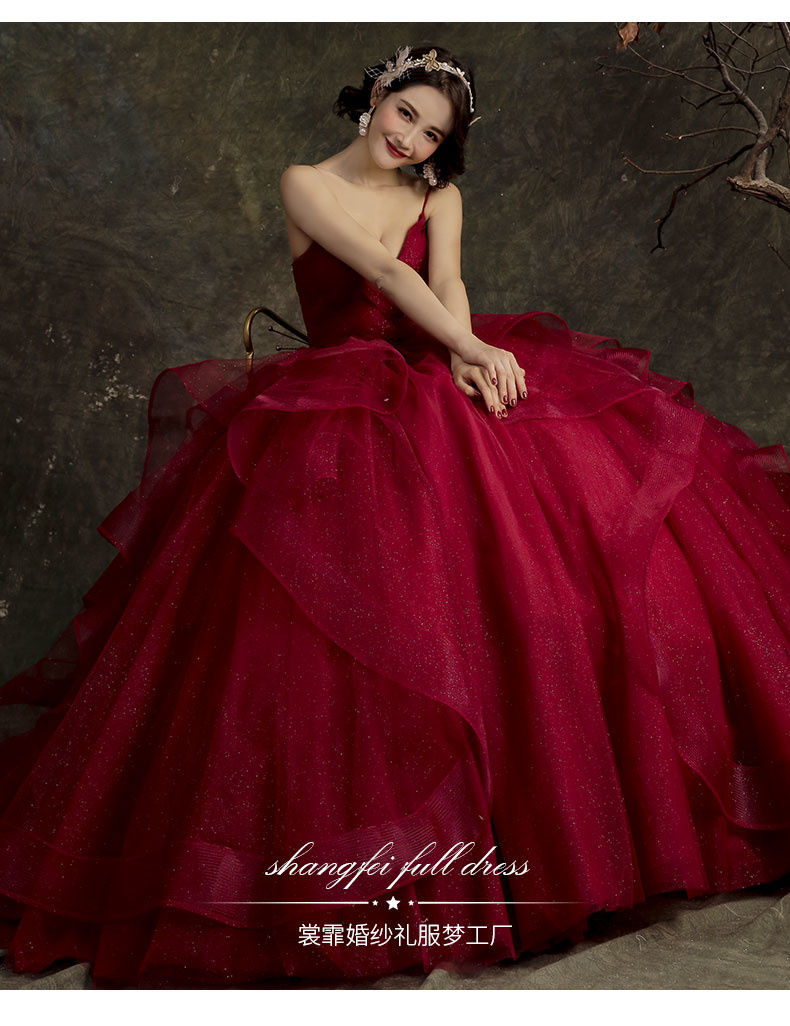 レッドウェディングドレス花嫁レッドストラップブプリンセスシンプルフロアレングススリムチュチュスカート春