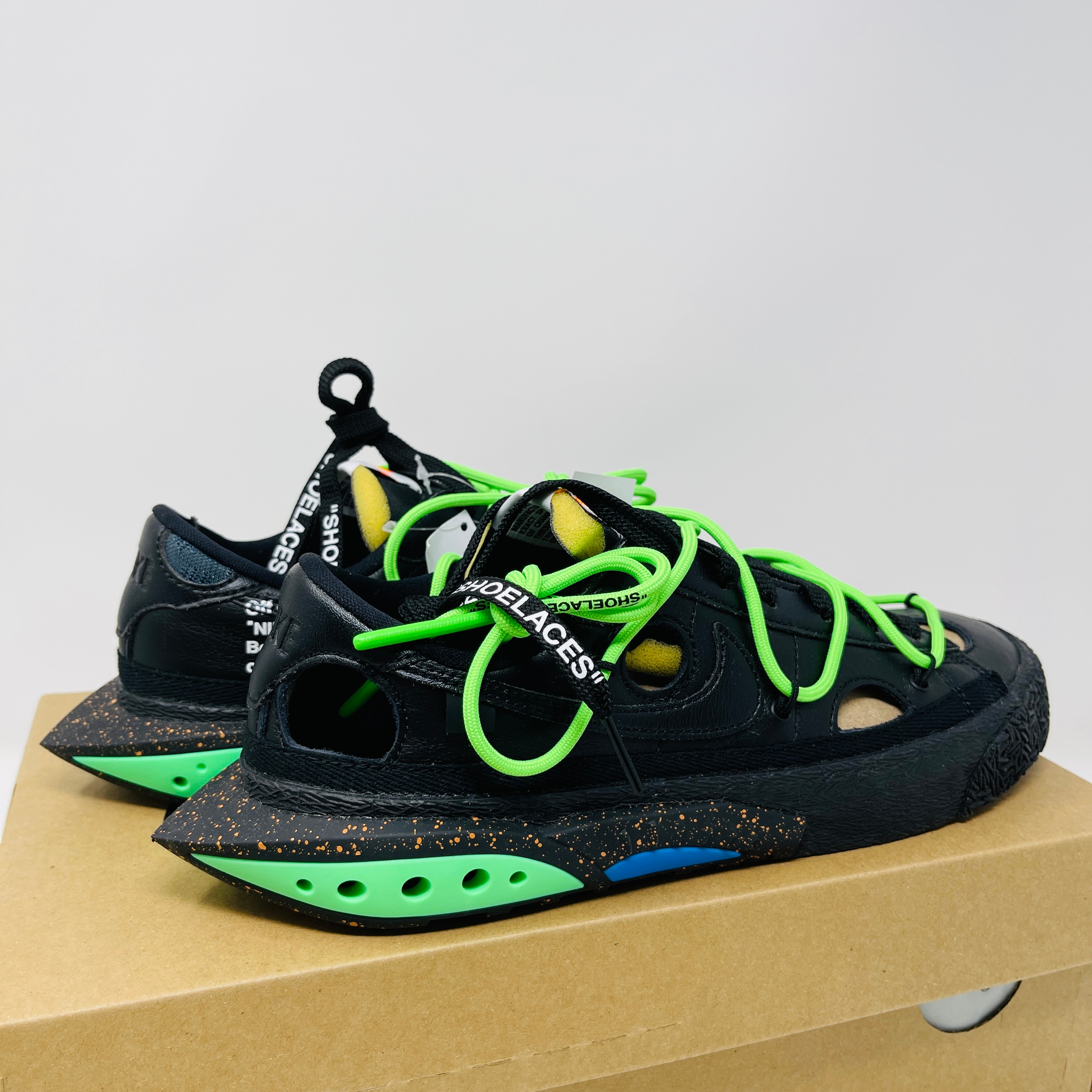 ブレーザー ロー オフ-ホワイト メンズ スニーカー DH7863-001 ブレーザー ロー オフ-ホワイト メンズ スニーカー DH7863-001