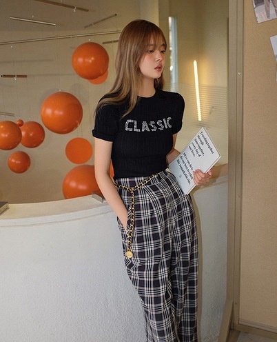 トップス Tシャツ ミディアム丈 袖あり 半袖 ラウンドネック スリム ストレート ニット かわいい カジュアル おしゃれ かっこいい こなれ感 ラフ キュート ルーズ クール 主役級 レタープリント トップス Tシャツ ミディアム丈 袖あり 半袖 ラウンドネック スリム ストレート ニット かわいい カジュアル おしゃれ かっこいい こなれ感 ラフ キュート ルーズ クール 主役級 レタープリント