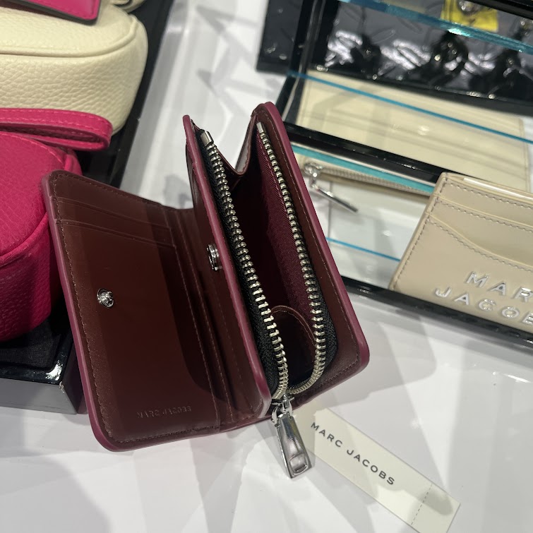 即発 正規品 USA直送 アウトレット レディース 二つ折り財布4S5SMP004S02/4S5SMP005S01/4R3SMP034S01/4S4SMP009S02/4S4SMP002S02 即発 正規品 USA直送 アウトレット レディース 二つ折り財布4S5SMP004S02/4S5SMP005S01/4R3SMP034S01/4S4SMP009S02/4S4SMP002S02