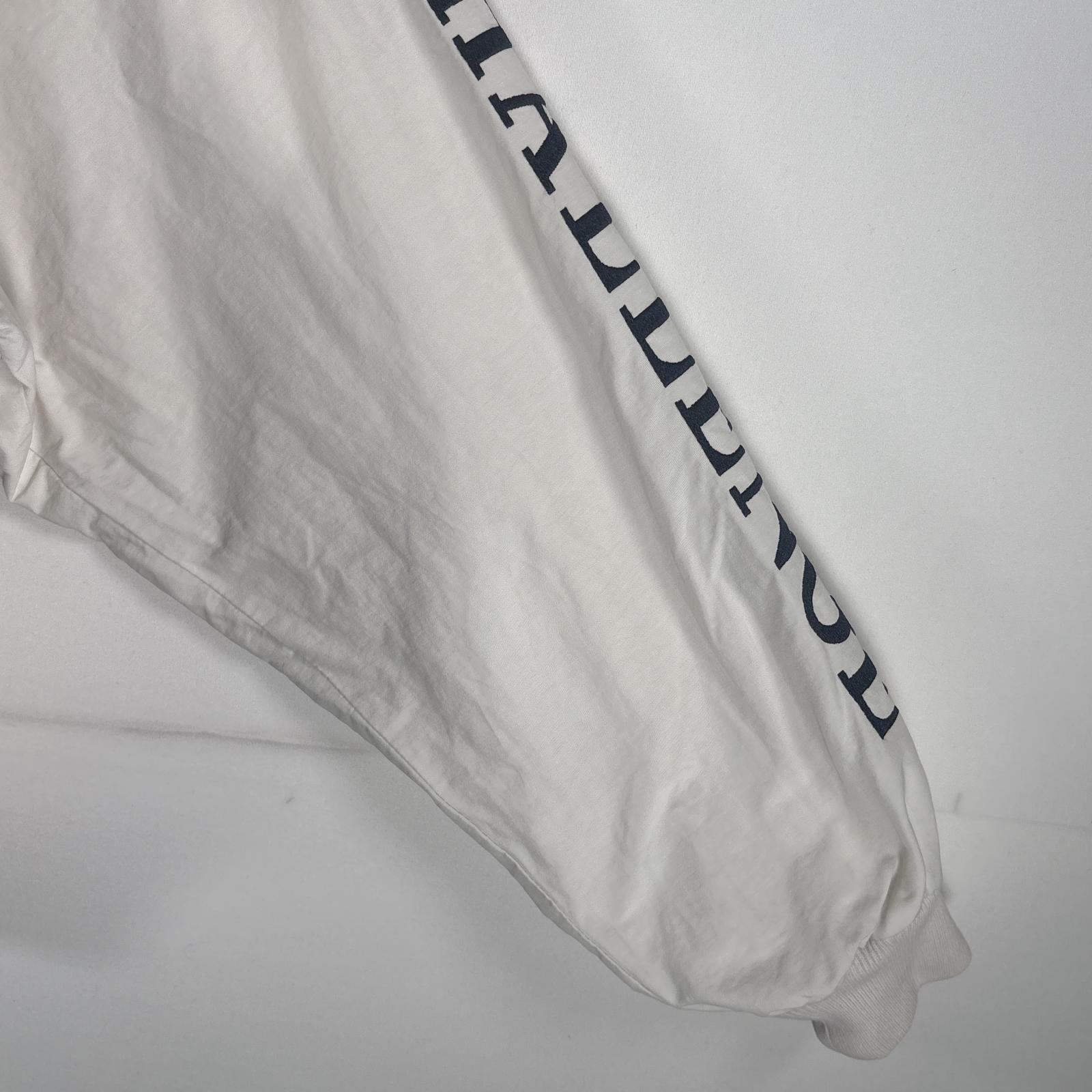 古着 90s/90年代 ジャケット ブルゾン ビッグ刺繍ロゴ フルジップ 収納フード M ホワイト マルチカラー メンズ