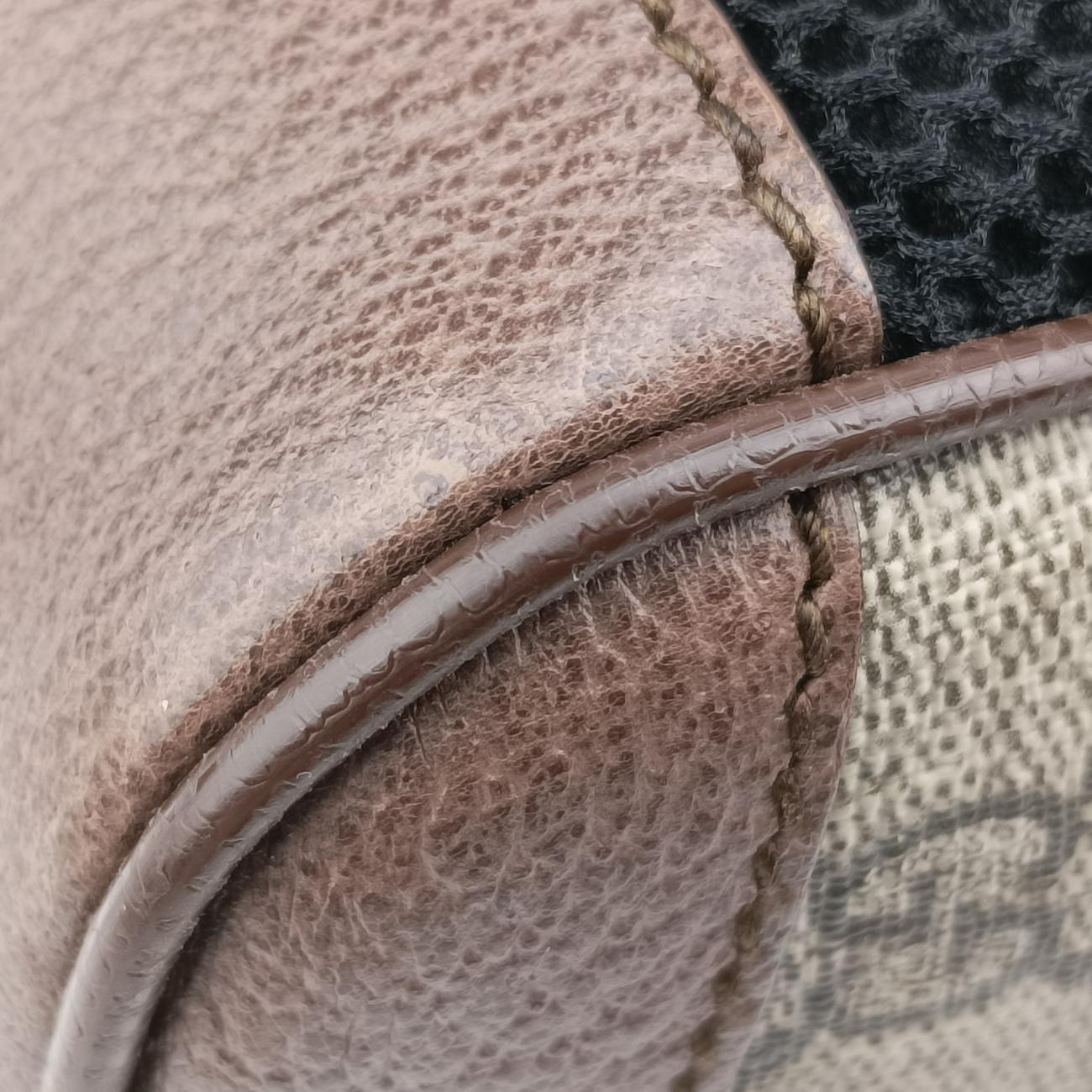 オフィディア三匹のこぶたマルチカラーPVCコーティングキャンバス552884I027883538中古 オフィディア三匹のこぶたマルチカラーPVCコーティングキャンバス552884I027883538中古