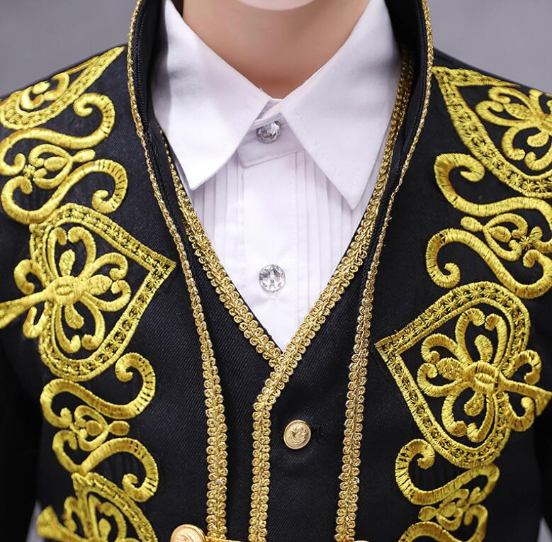 子供演出服 刺繍ハロウイン 欧米王子様服 ジャケット＋ベスト＋パンツ3点セット 子供演出服 貴族服装ステージ衣装 ダンス衣装 舞台衣装 男の子 スーツ 男児 子供服 ピアノ 発表会 卒業式 演出服　演