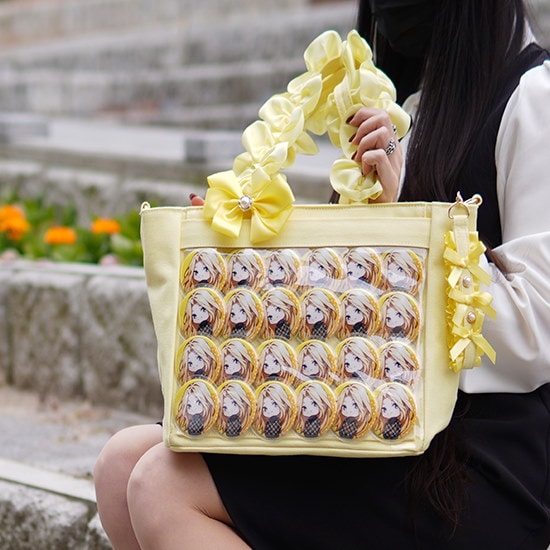 Qoo10] ザッカマート A4多機能2WAYハンドルフリルトートバ