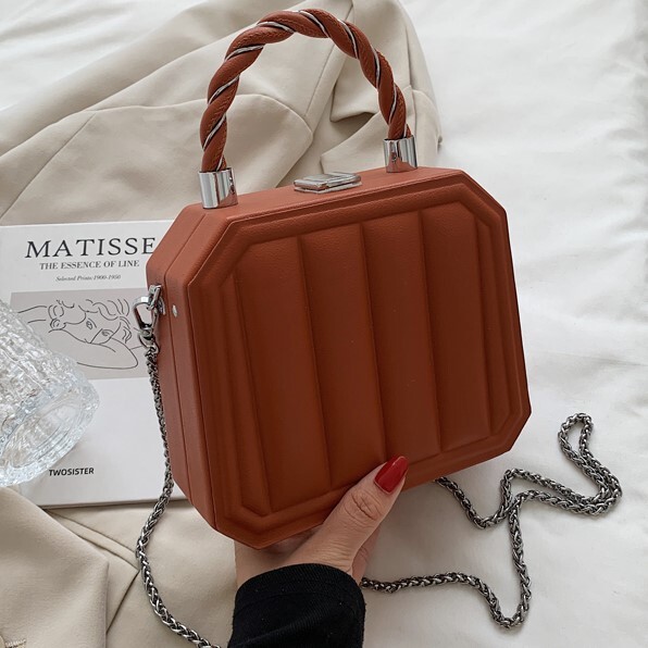 バッグ レディースバッグ ショルダーバック レディース財布 斜め掛け コンパクト 高見え 大人可愛い きれいめ シンプル 上品 おしゃれ かっこいい レトロ 大人女子 こなれ感 ラブリー キュート バッグ レディースバッグ ショルダーバック レディース財布 斜め掛け コンパクト 高見え 大人可愛い きれいめ シンプル 上品 おしゃれ かっこいい レトロ 大人女子 こなれ感 ラブリー キュート