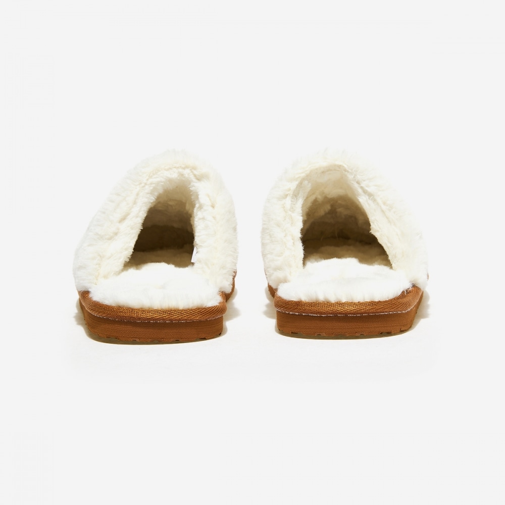 プーマフラフミュールBXファー（Desert Tan-Marshmallow）