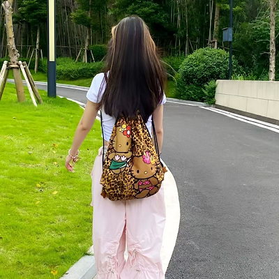 Qoo10] 日焼けキティ ナップサック スポーツ ナ : バッグ・雑貨