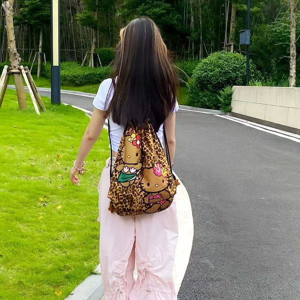 Qoo10] 日焼けキティ ナップサック スポーツ ナ