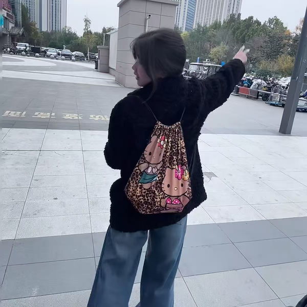 Qoo10] 日焼けキティ ナップサック スポーツ ナ