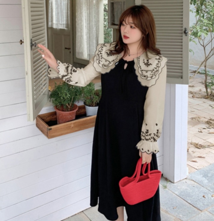 ワンピース デート フレアワンピース ミモレ ミモレ丈 袖あり 長袖 かわいい 大人可愛い きれいめ シンプル カジュアル 大人 上品 おしゃれ お洒落 主役級 存在感 春 秋 10代 20代 30代