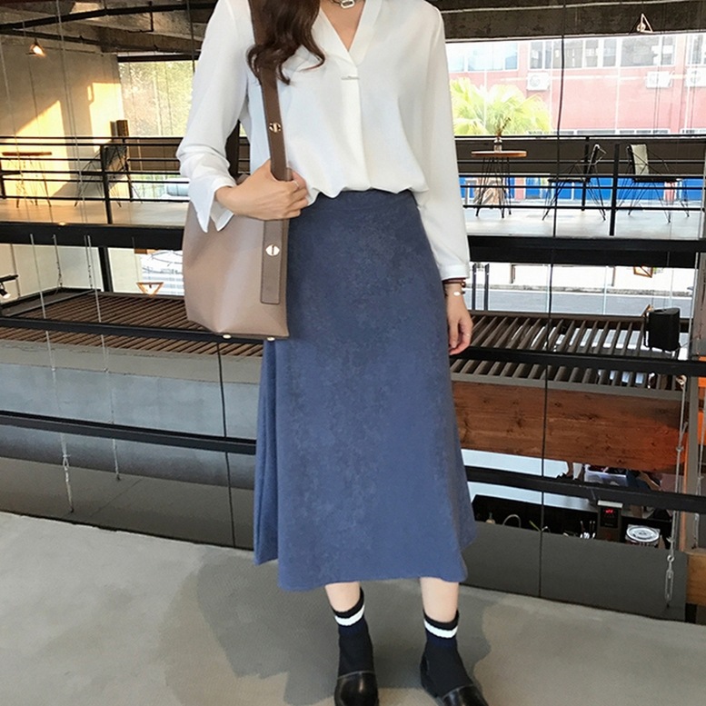 シャツ レディース スキッパーシャツ Vネック ブラウス トップス 長袖 光沢 とろみ シルクシャツ ノーカラー グリーン レッド ホワイト ブルー 大人可愛い きれいめ ガーリー ルーズ クール