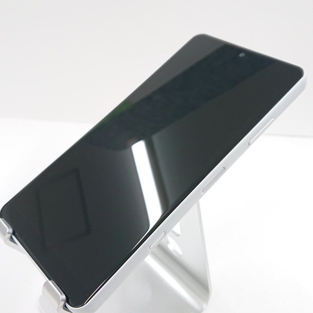 Xperia Ace II SO-41B ドコモ ホワイト 送料無料 本体 c09142 Xperia Ace II SO-41B ドコモ ホワイト 送料無料 本体 c09142