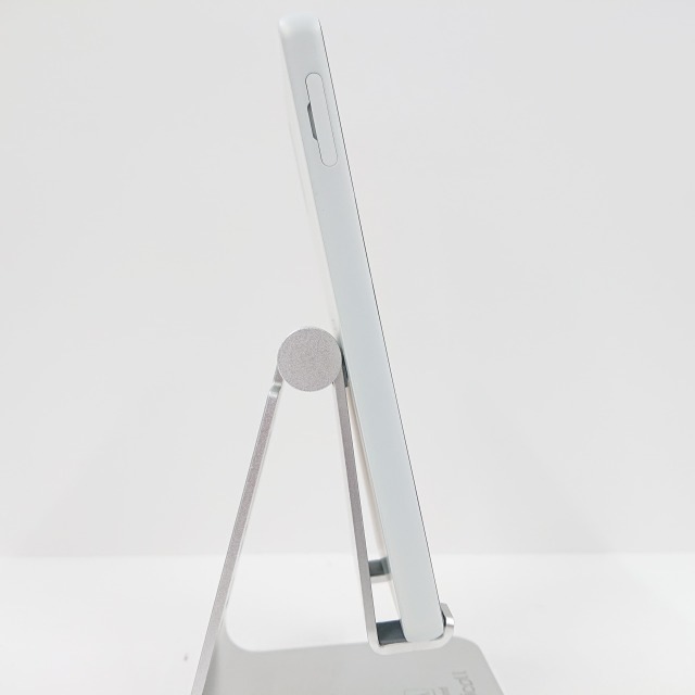 Xperia Ace II SO-41B ドコモ ホワイト 送料無料 本体 c09142 Xperia Ace II SO-41B ドコモ ホワイト 送料無料 本体 c09142