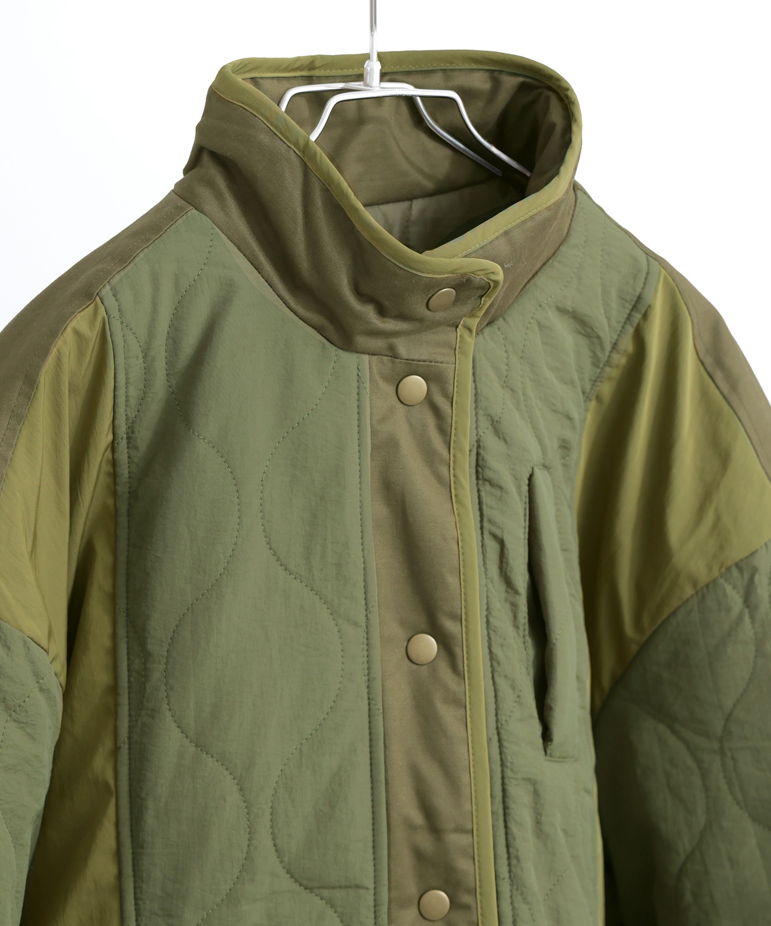 ヴィンテージ風パッチワーク中綿コート ダウンコート ダウンジャケット ブルゾン ハーフコート 防寒対策 カジュアル ガーリー フェミニン 韓国ファッション オーバーサイズ ゆったり 大きめ 通勤 通学 ヴィンテージ風パッチワーク中綿コート ダウンコート ダウンジャケット ブルゾン ハーフコート 防寒対策 カジュアル ガーリー フェミニン 韓国ファッション オーバーサイズ ゆったり 大きめ 通勤 通学