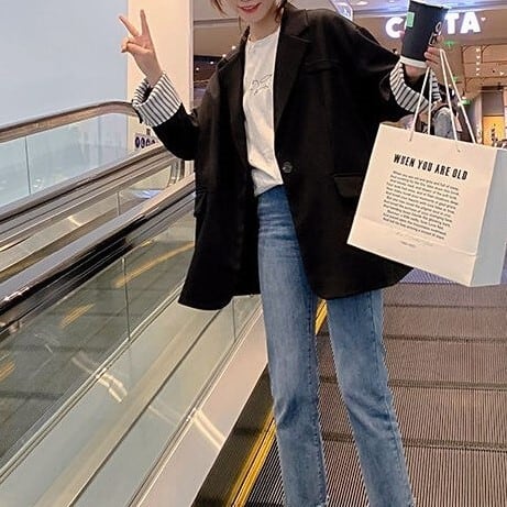 レディース ジャケット 上着 テーラードジャケット 羽織り アウター オーバーサイズ スーツ ラペルネック ストライプ インスタ映え 可愛い かわいい 韓国 かっこいい カジュアル 大人 上品 lou レディース ジャケット 上着 テーラードジャケット 羽織り アウター オーバーサイズ スーツ ラペルネック ストライプ インスタ映え 可愛い かわいい 韓国 かっこいい カジュアル 大人 上品 lou