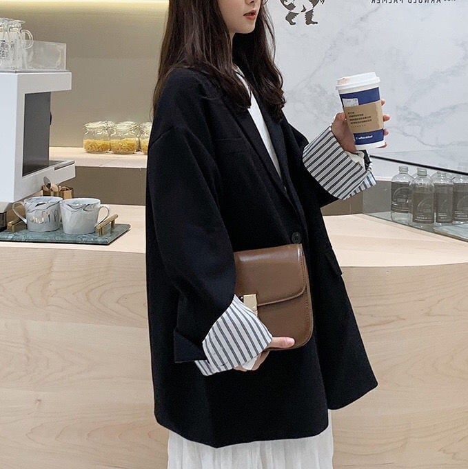 レディース ジャケット 上着 テーラードジャケット 羽織り アウター オーバーサイズ スーツ ラペルネック ストライプ インスタ映え 可愛い かわいい 韓国 かっこいい カジュアル 大人 上品 lou レディース ジャケット 上着 テーラードジャケット 羽織り アウター オーバーサイズ スーツ ラペルネック ストライプ インスタ映え 可愛い かわいい 韓国 かっこいい カジュアル 大人 上品 lou