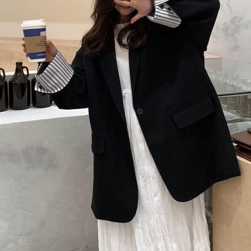 レディース ジャケット 上着 テーラードジャケット 羽織り アウター オーバーサイズ スーツ ラペルネック ストライプ インスタ映え 可愛い かわいい 韓国 かっこいい カジュアル 大人 上品 lou レディース ジャケット 上着 テーラードジャケット 羽織り アウター オーバーサイズ スーツ ラペルネック ストライプ インスタ映え 可愛い かわいい 韓国 かっこいい カジュアル 大人 上品 lou