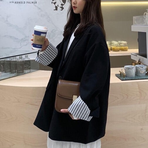 レディース ジャケット 上着 テーラードジャケット 羽織り アウター オーバーサイズ スーツ ラペルネック ストライプ インスタ映え 可愛い かわいい 韓国 かっこいい カジュアル 大人 上品 lou レディース ジャケット 上着 テーラードジャケット 羽織り アウター オーバーサイズ スーツ ラペルネック ストライプ インスタ映え 可愛い かわいい 韓国 かっこいい カジュアル 大人 上品 lou