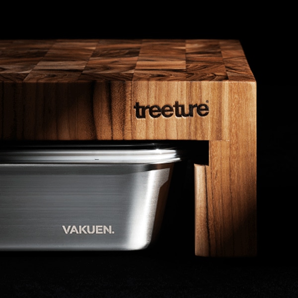 【新品未使用・在庫なし】TREETURE トレジャーまな板　箱入り 新品未使用・在庫なし】TREETURE トレジャーまな板 箱入り まな板 高級