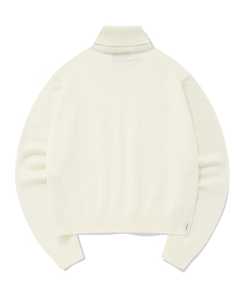 ウーマン クロップ C ロゴ タートルネック ニット CO2204KT76 ウーマン クロップ C ロゴ タートルネック ニット CO2204KT76