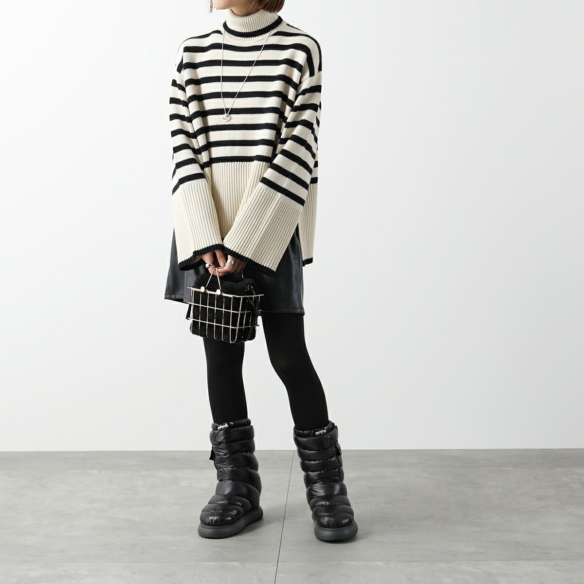 MONCLER モンクレール ブーツ GAIA POCKET MID ガイア ポケット ミッド 4H00120 M2707 レディース ダウン入り アイコンパッ MONCLER モンクレール ブーツ GAIA POCKET MID ガイア ポケット ミッド 4H00120 M2707 レディース ダウン入り アイコンパッ